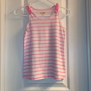 Sleeveless shirt
